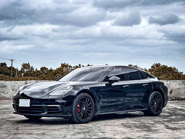cover image of Porsche Panamera 4 V6 3.0T 黑車黑內