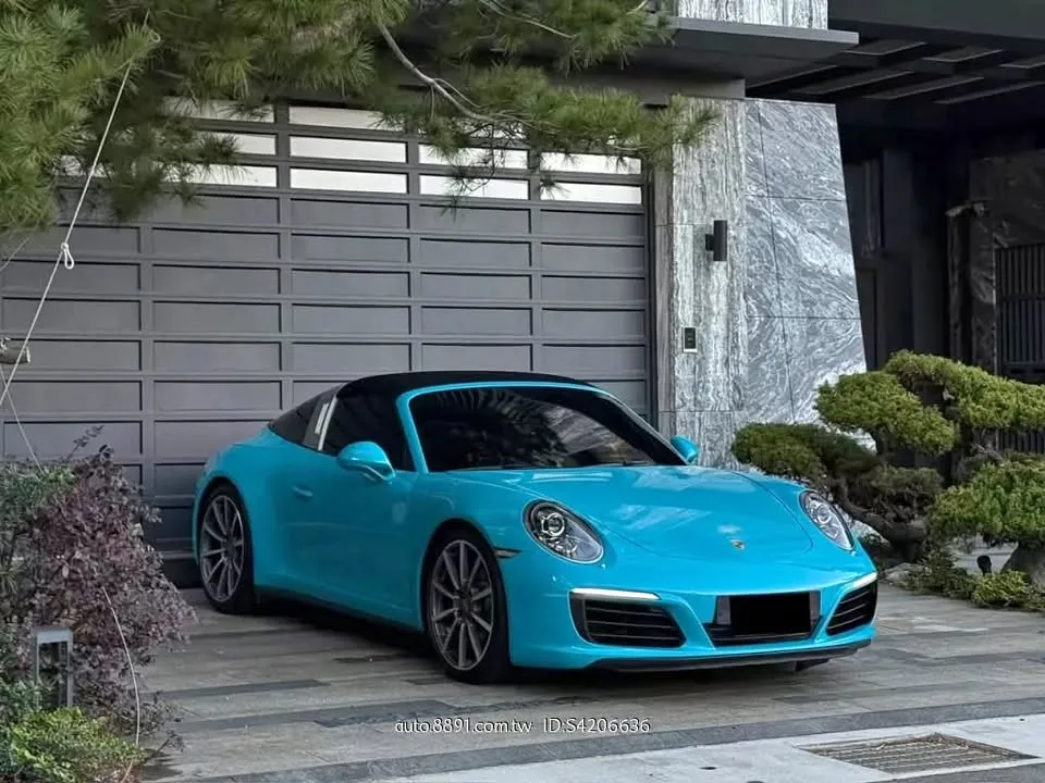 cover image of Porsche 911 991.2 Targa 4S 3.0T 邁阿密藍車